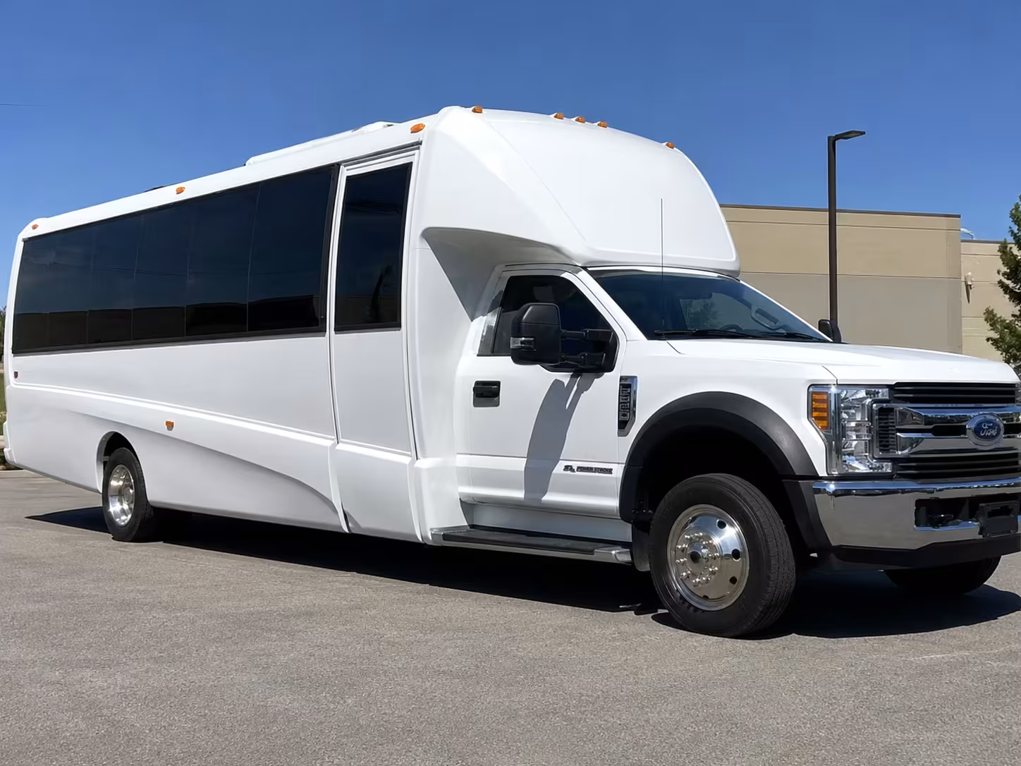15 passenger minibus
