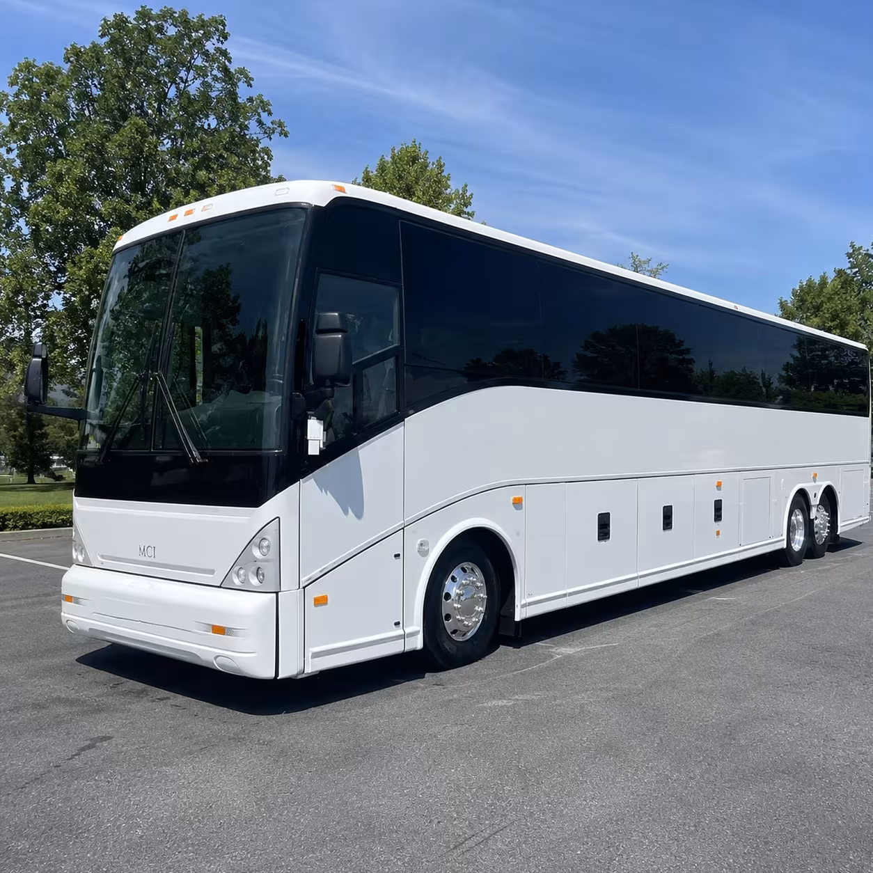 multi stop airport charter bus rentals in redwood city