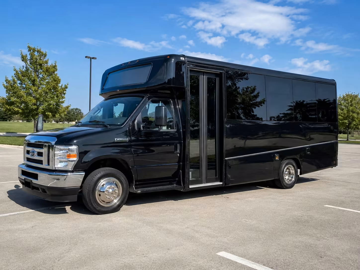 redwood city remote parking minibus rentals for employees