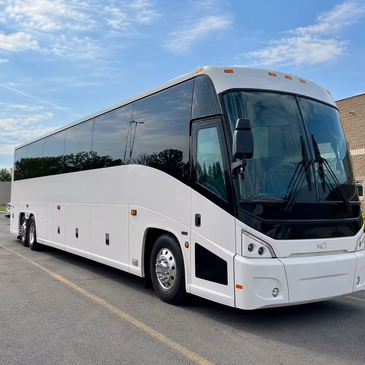 shoreline amphitheatre concert bus rentals from redwood city
